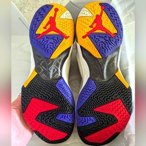 Nike Air Jordan XXXVII